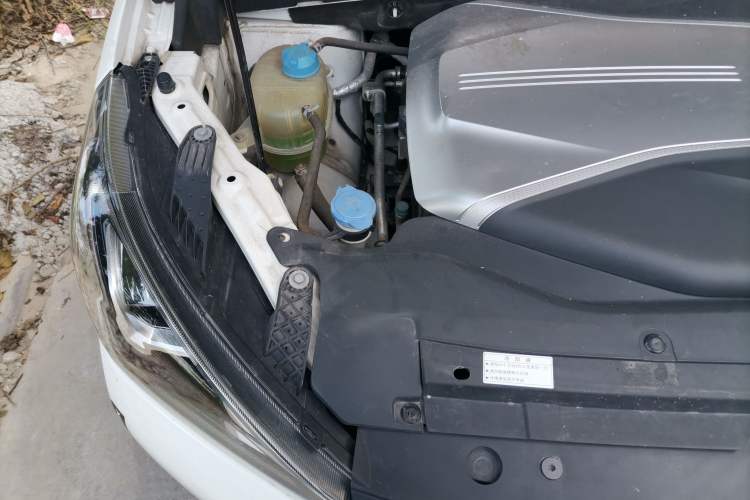 Used AION Trumpchi GE3 2018 530 Intelligent Edition Engine Bay Right