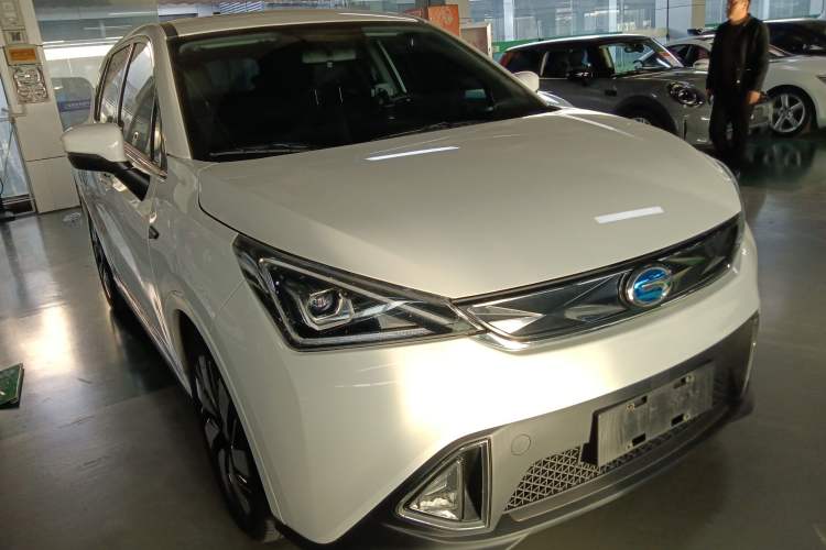 Used AION Trumpchi GE3 2018 530 Internet Enjoyment Version Exterior 2