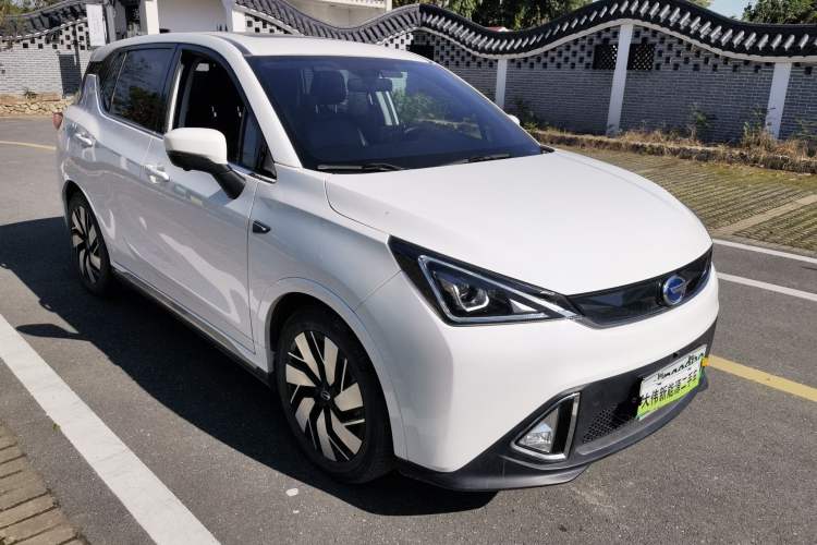 Used AION Trumpchi GE3 2018 530 Internet Enjoyment Version Front Right 45 Deg