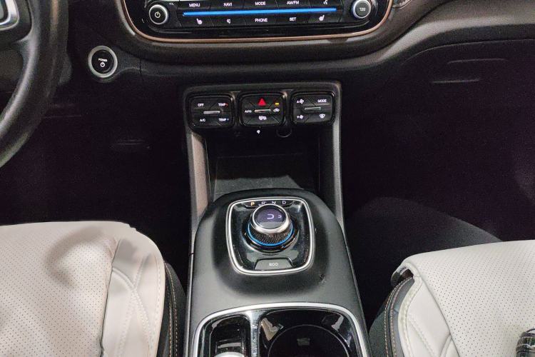 Used AION Trumpchi GE3 2018 530 Internet Premium Edition Gear Lever