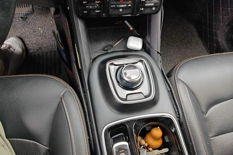 Used AION Trumpchi GE3 2018 530 Internet Enjoyment Version Gear Lever