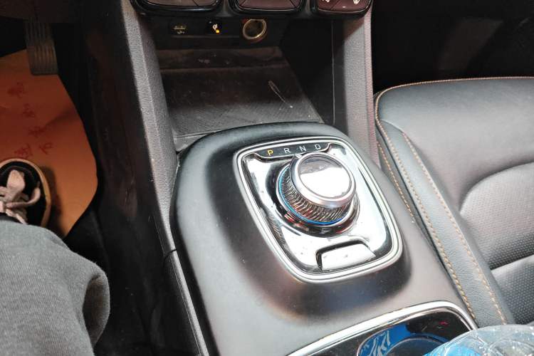Used AION Trumpchi GE3 2018 530 Internet Enjoyment Version Gear Lever