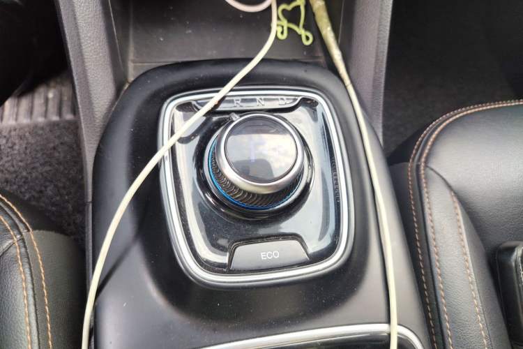 Used AION Trumpchi GE3 2018 530 Internet Enjoyment Version Gear Lever