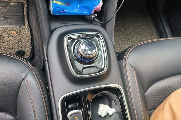 Used AION Trumpchi GE3 2018 530 Internet Premium Edition Gear Lever