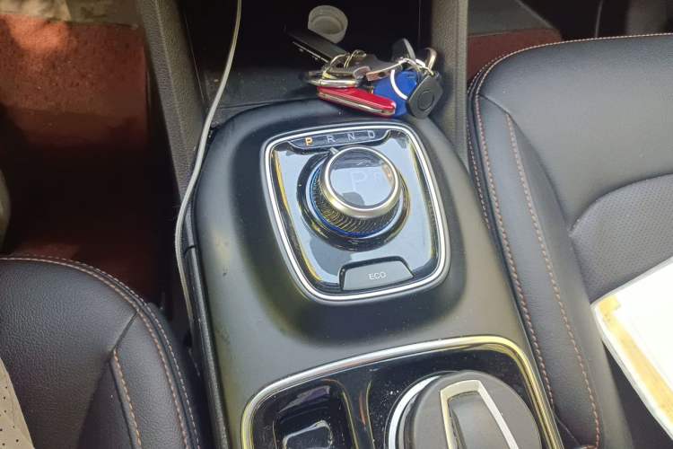 Used AION Trumpchi GE3 2018 530 Internet Enjoyment Version Gear Lever