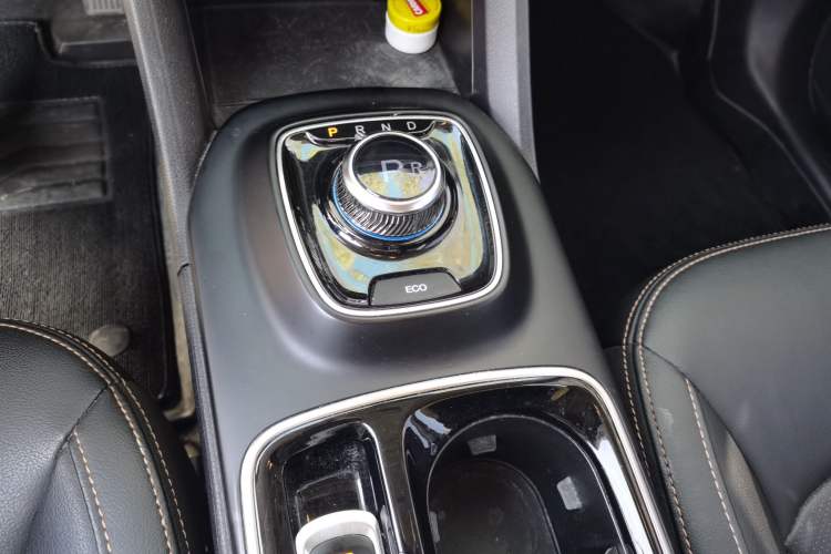 Used AION Trumpchi GE3 2018 530 Internet Enjoyment Version Gear Lever