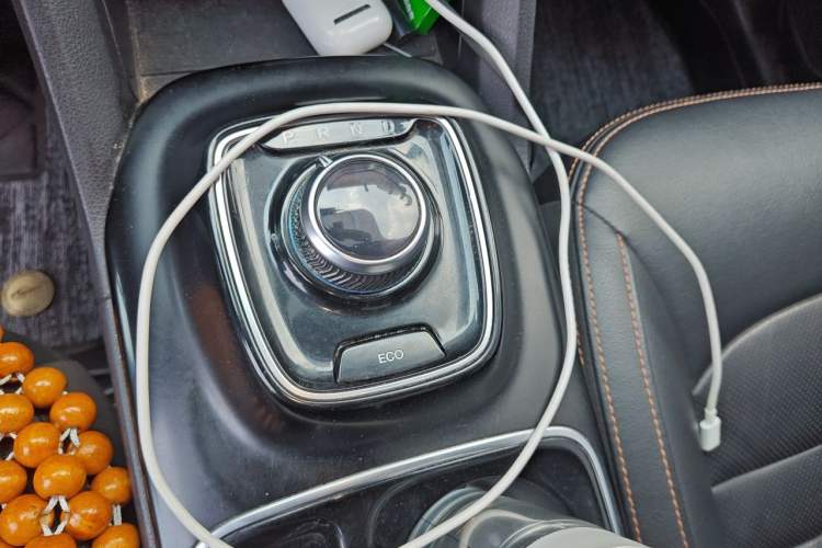 Used AION Trumpchi GE3 2018 530 Internet Enjoyment Version Gear Lever
