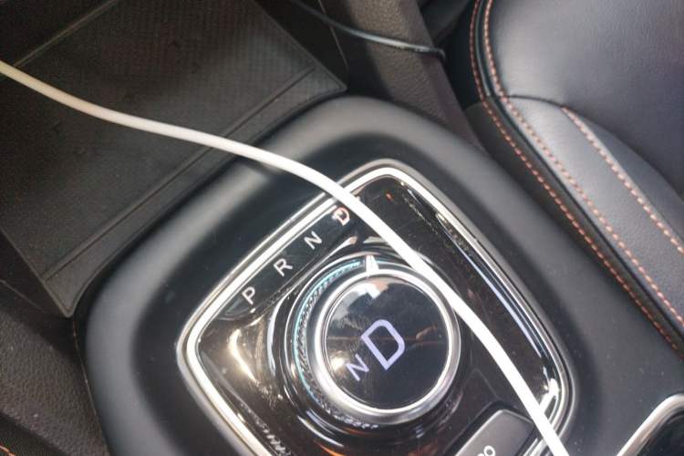 Used AION Trumpchi GE3 2018 530 Internet Enjoyment Version Gear Lever