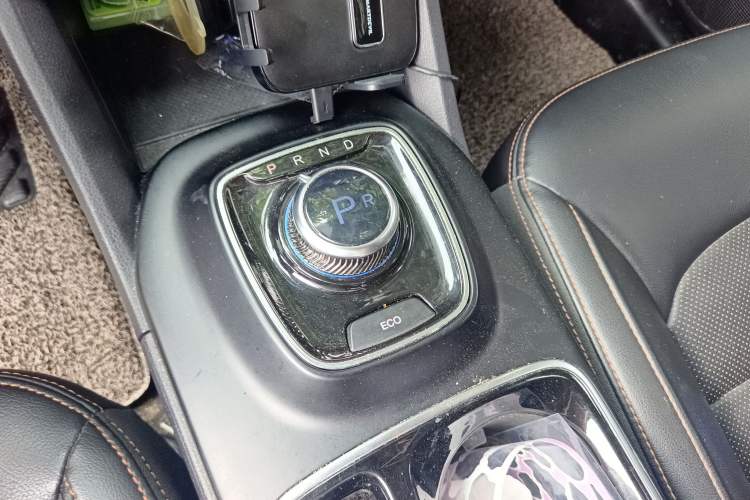 Used AION Trumpchi GE3 2018 530 Internet Enjoyment Version Gear Lever