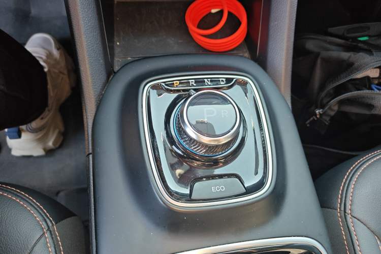 Used AION Trumpchi GE3 2018 530 Internet Enjoyment Version Gear Lever