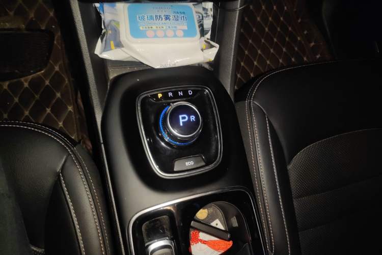 Used AION Trumpchi GE3 2018 530 Internet Premium Edition Gear Lever