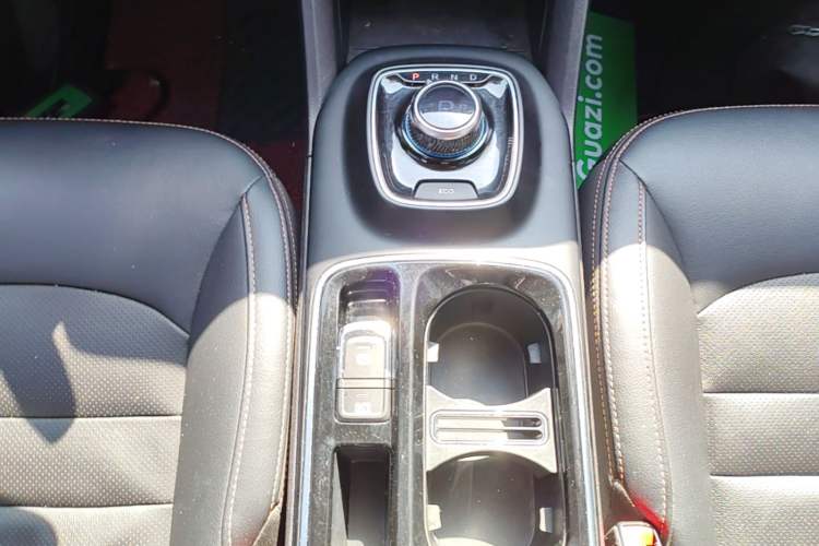 Used AION Trumpchi GE3 2018 530 Internet Enjoyment Version Gear Lever