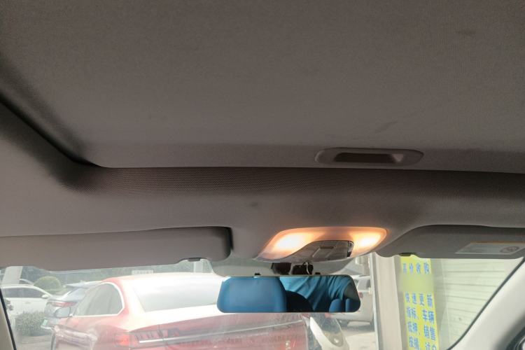 Used AION Trumpchi GE3 2018 530 Internet Enjoyment Version Headliner
