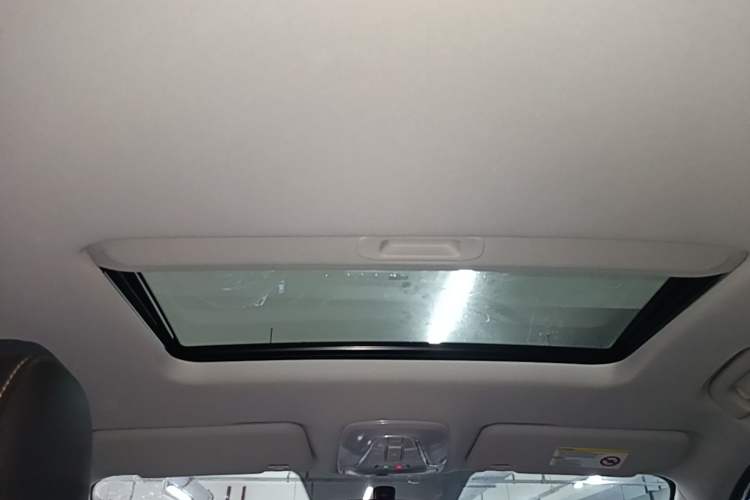 Used AION Trumpchi GE3 2018 530 Internet Enjoyment Version Headliner