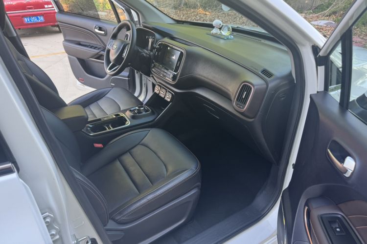 Used AION Trumpchi GE3 2018 530 Internet Enjoyment Version Interior 1