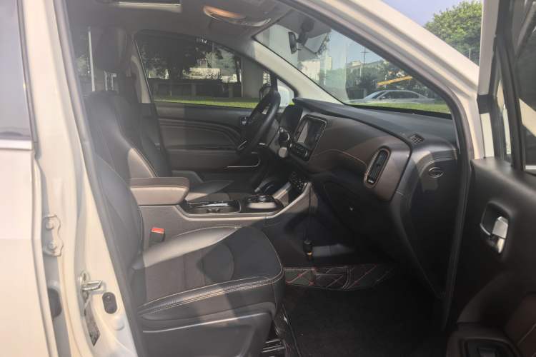 Used AION Trumpchi GE3 2018 530 Internet Enjoyment Version Interior 4