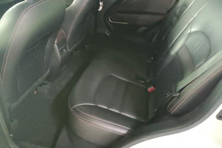 Used AION Trumpchi GE3 2018 530 Internet Enjoyment Version Interior 4