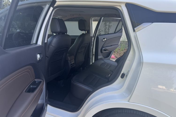 Used AION Trumpchi GE3 2018 530 Internet Enjoyment Version Interior 5