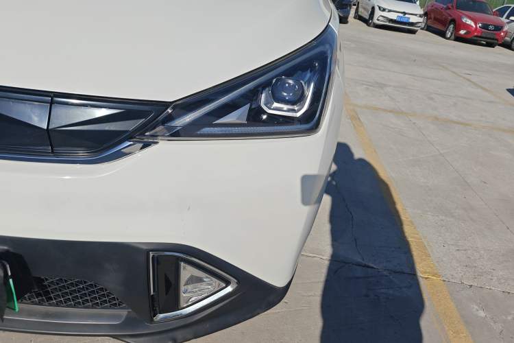 Used AION Trumpchi GE3 2018 530 Internet Enjoyment Version Left Front Headlight