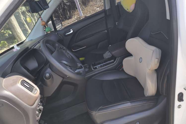 Used AION Trumpchi GE3 2018 530 Internet Enjoyment Version Left Front Seat