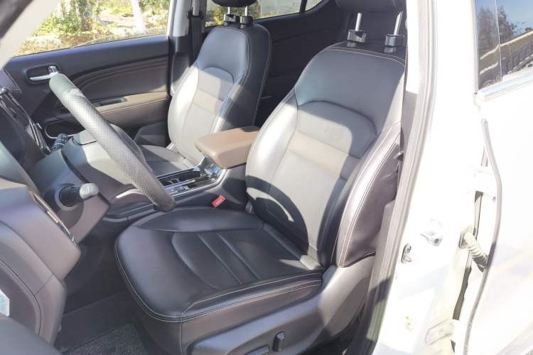 Used AION Trumpchi GE3 2018 530 Internet Enjoyment Version Left Front Seat
