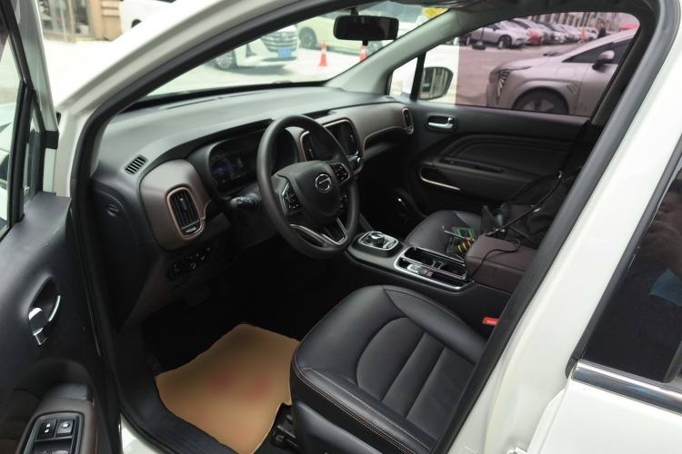 Used AION Trumpchi GE3 2018 530 Internet Enjoyment Version Left Front Seat