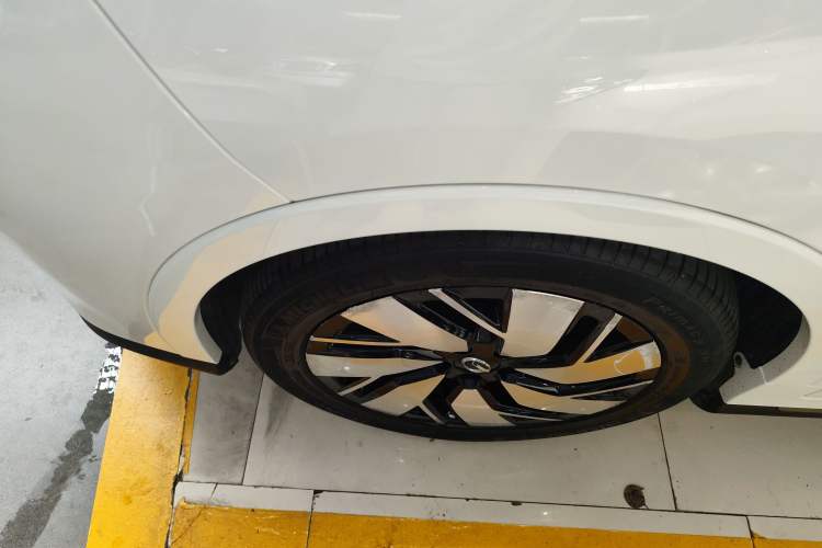 Used AION Trumpchi GE3 2018 530 Enjoy Edition Left Front Wheel Hub