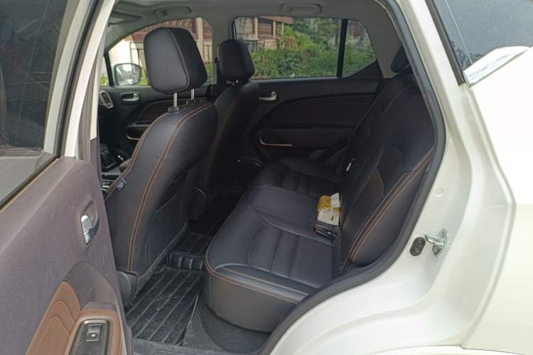 Used AION Trumpchi GE3 2018 530 Internet Enjoyment Version Left Rear Seat