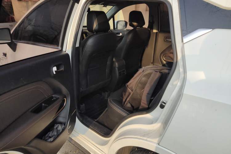 Used AION Trumpchi GE3 2018 530 Internet Enjoyment Version Left Rear Seat
