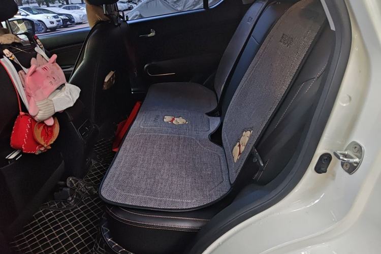 Used AION Trumpchi GE3 2018 530 Internet Enjoyment Version Left Rear Seat