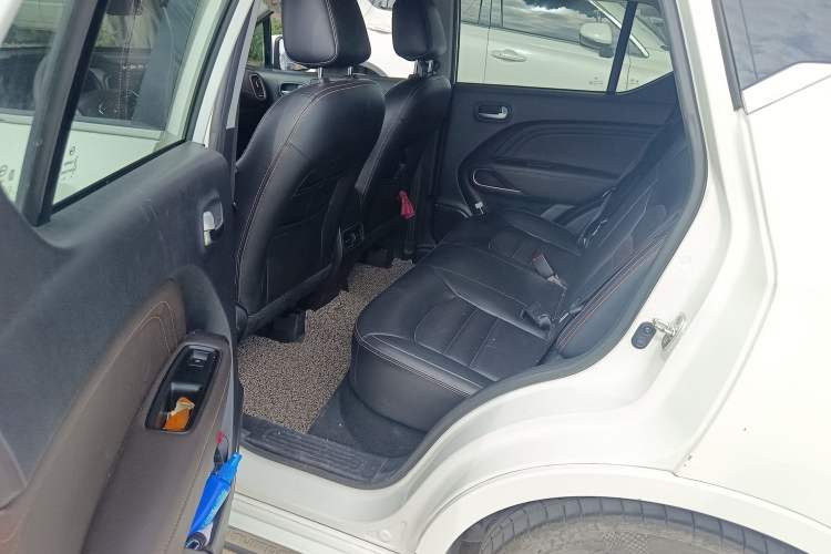 Used AION Trumpchi GE3 2018 530 Internet Enjoyment Version Left Rear Seat