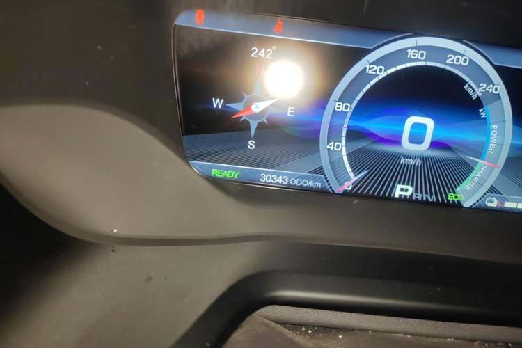 Used AION Trumpchi GE3 2018 530 Internet Premium Edition Odometer Close Up