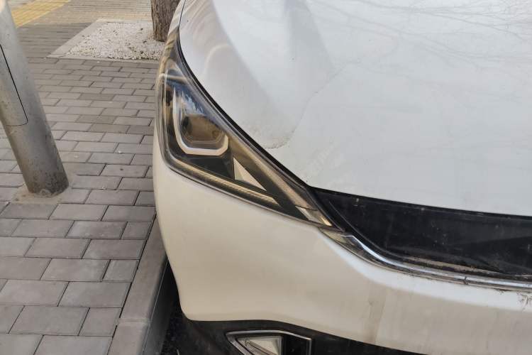 Used AION Trumpchi GE3 2018 530 Internet Enjoyment Version Right Front Headlight