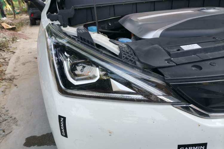 Used AION Trumpchi GE3 2018 530 Intelligent Edition Right Front Headlight