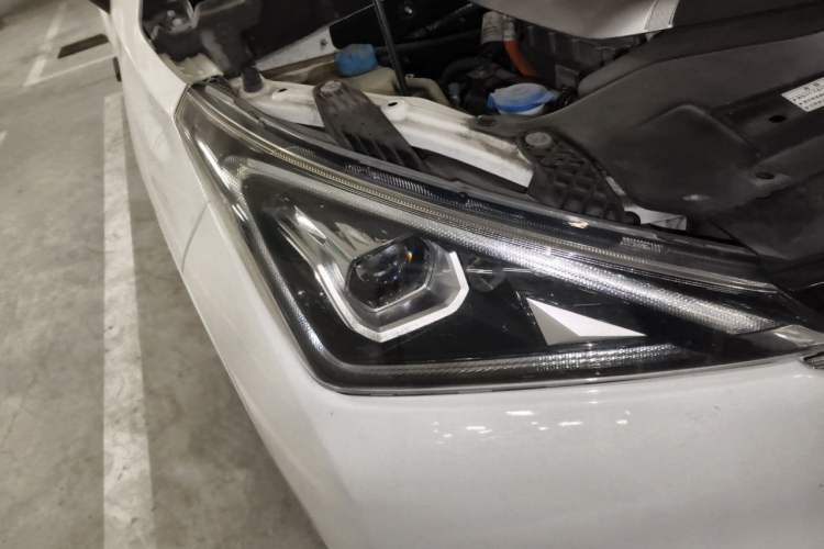 Used AION Trumpchi GE3 2018 530 Enjoy Edition Right Front Headlight