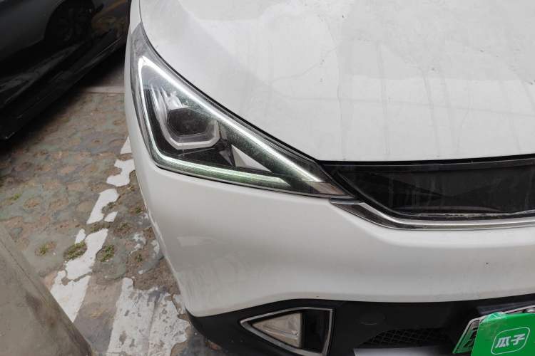 Used AION Trumpchi GE3 2018 530 Internet Premium Edition Right Front Headlight