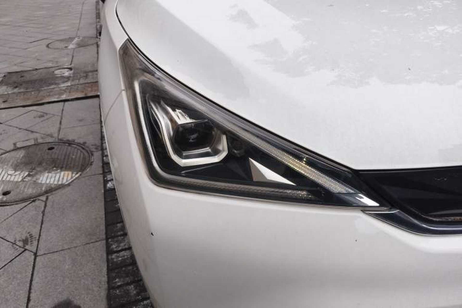 Used AION Trumpchi GE3 2018 530 Intelligent Edition Right Front Headlight