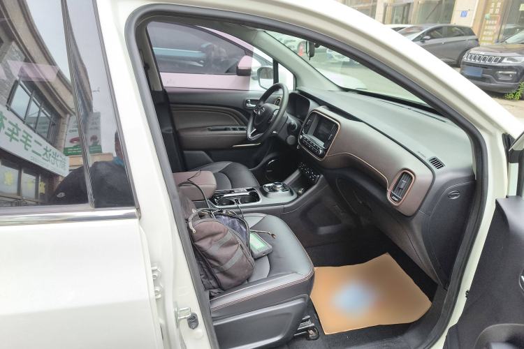 Used AION Trumpchi GE3 2018 530 Internet Enjoyment Version Right Front Seat