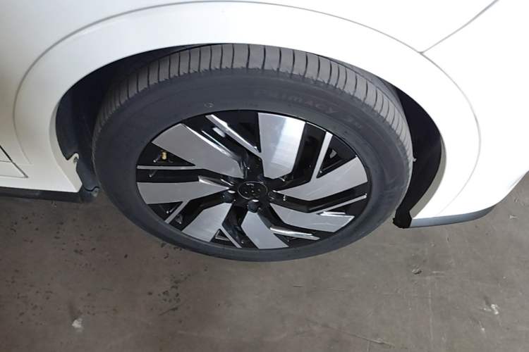 Used AION Trumpchi GE3 2018 530 Enjoy Edition Right Front Wheel Hub