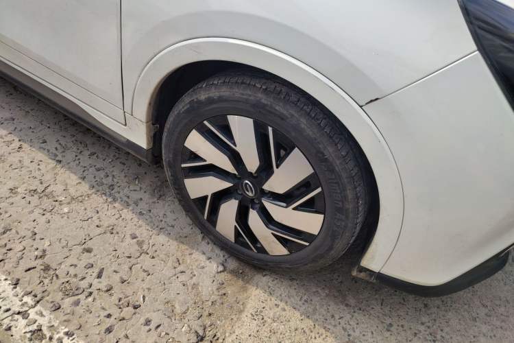 Used AION Trumpchi GE3 2018 530 Internet Enjoyment Version Right Front Wheel Hub