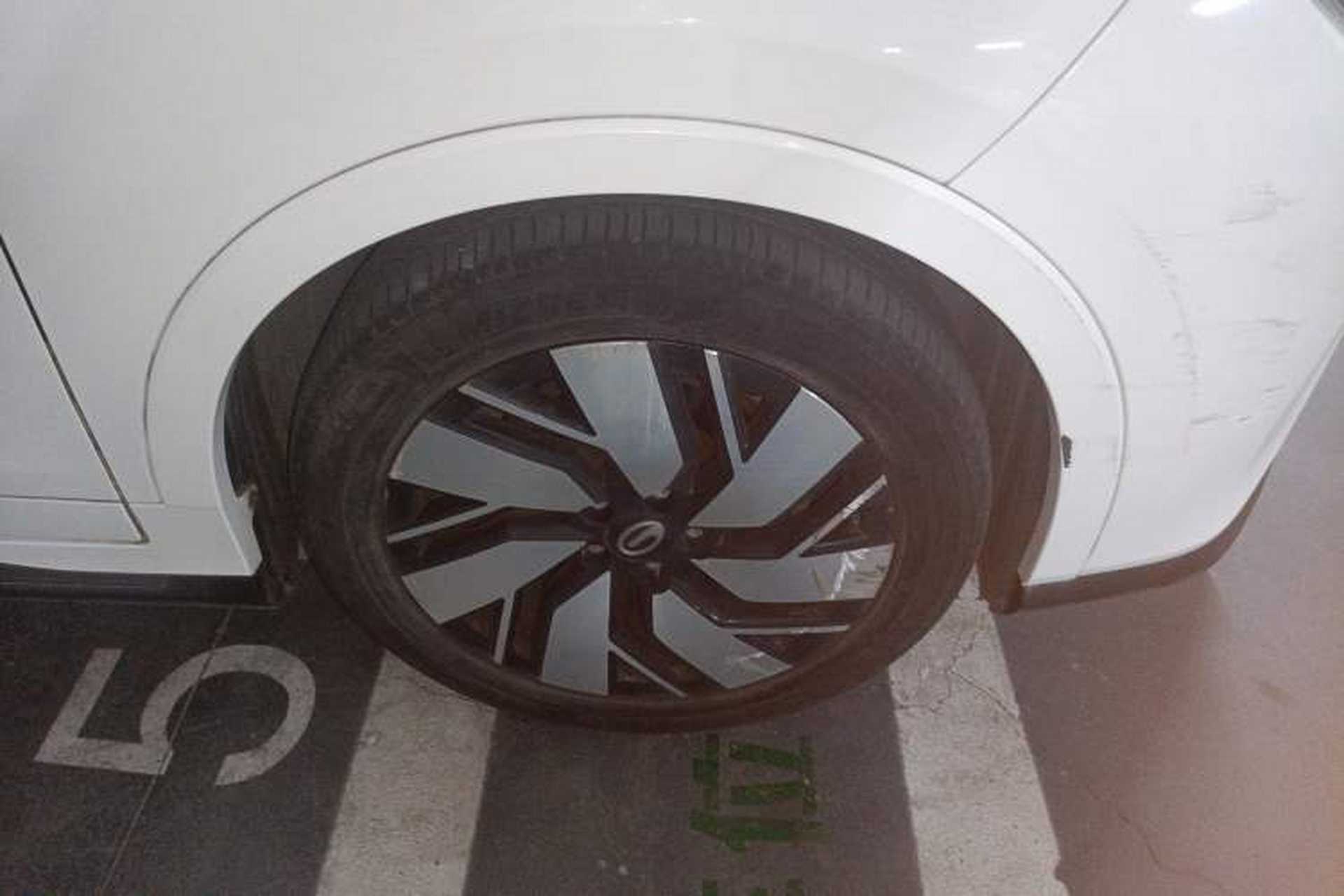 Used AION Trumpchi GE3 2018 530 Internet Enjoyment Version Right Front Wheel Hub