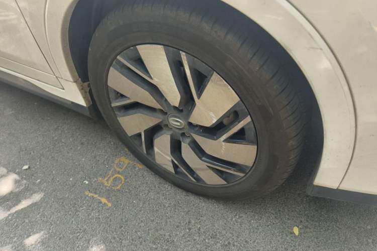 Used AION Trumpchi GE3 2018 530 Enjoy Edition Right Front Wheel Hub