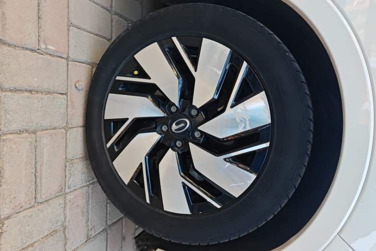Used AION Trumpchi GE3 2018 310 Enjoy Edition Right Front Wheel Hub