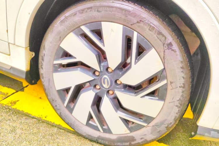 Used AION Trumpchi GE3 2018 530 Enjoy Edition Right Front Wheel Hub