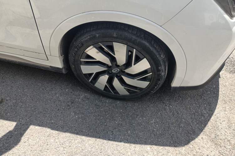 Used AION Trumpchi GE3 2018 530 Intelligent Edition Right Front Wheel Hub