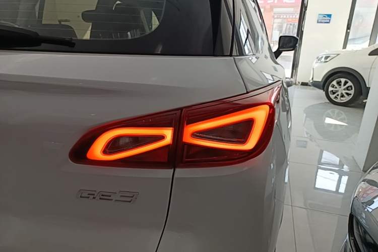 Used AION Trumpchi GE3 2018 530 Internet Enjoyment Version Right Rear Taillight