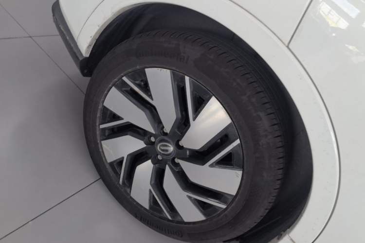 Used AION Trumpchi GE3 2018 530 Intelligent Edition Right Rear Wheel Hub