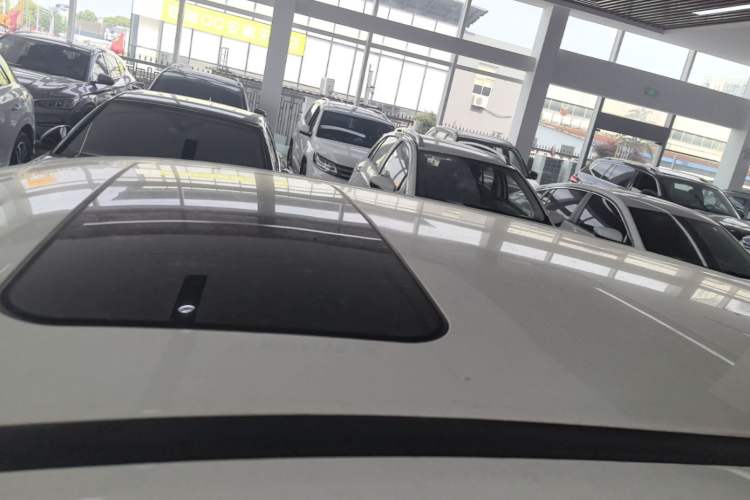 Used AION Trumpchi GE3 2018 530 Intelligent Edition Roof