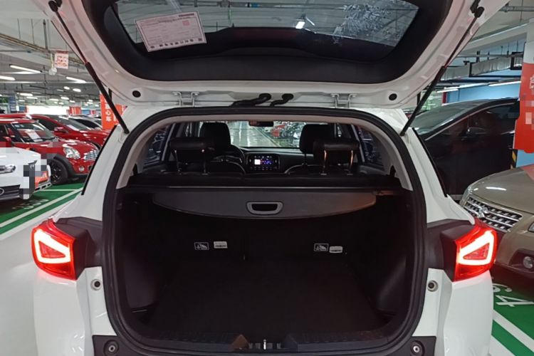 Used AION Trumpchi GE3 2018 530 Internet Enjoyment Version Trunk