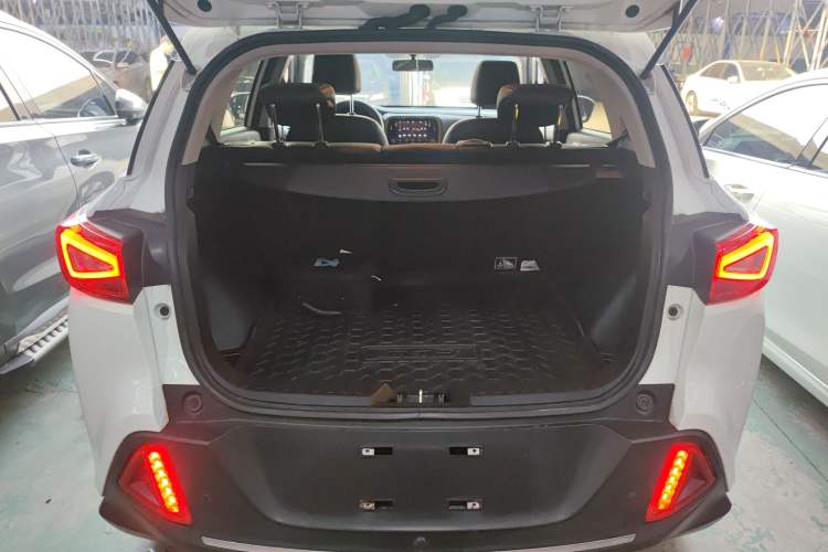 Used AION Trumpchi GE3 2018 530 Internet Enjoyment Version Trunk